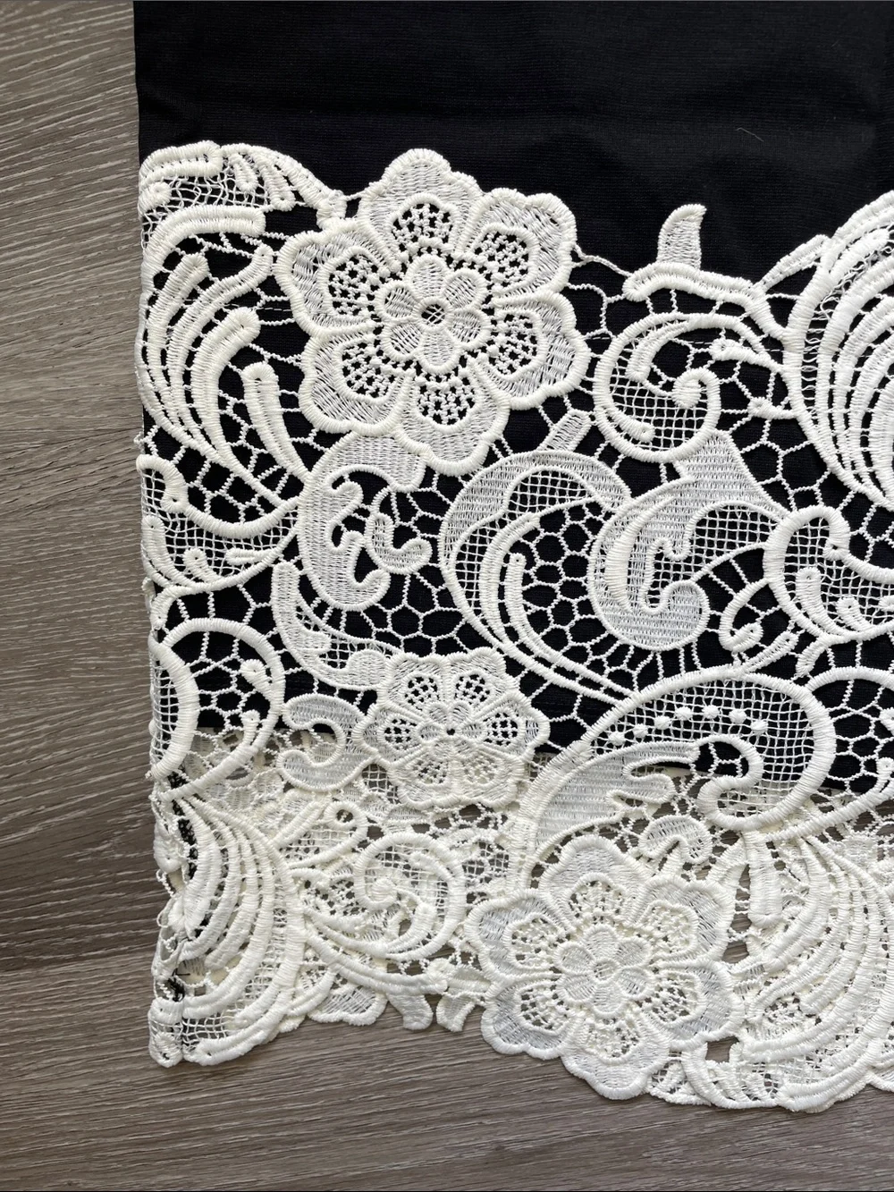 Olivia Blu Black/White Lace Pencil Skirt